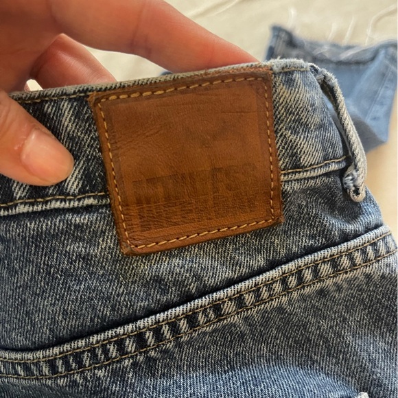 Weekday medium wash jeans - Picture 8 of 8